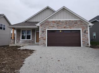 9120 Prairie Crossing Dr, Franksville, WI 53126