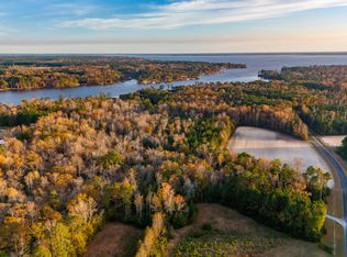 821 Bennett Neck Rd, Grantsboro, NC 28529