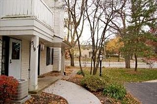 3rd image of 517 Willowcreek Ct