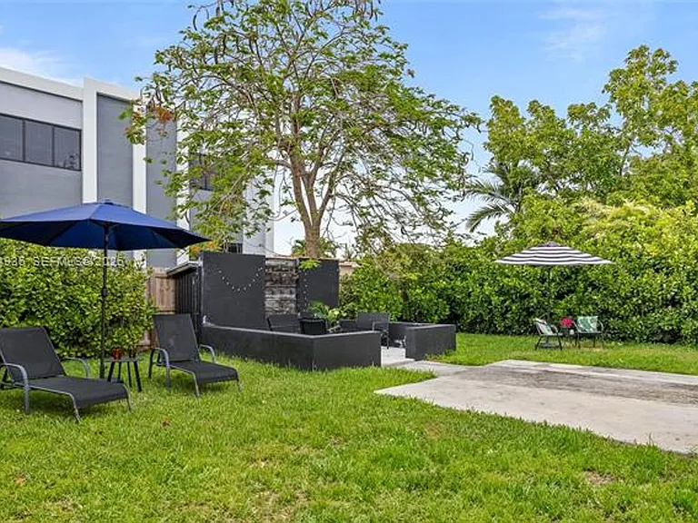 2788 SW 33rd Ct #A — Photo 5