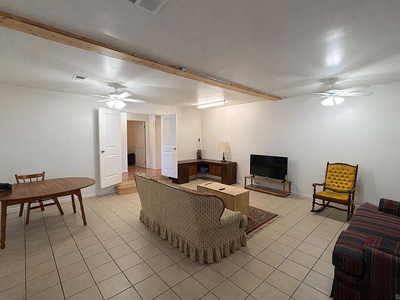 3rd image of 507 Mimi Ln