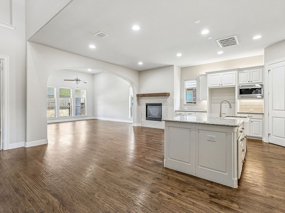 1st image of 3920 Marigold Ln