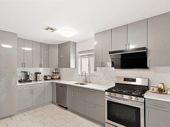 3rd image of 62 Dexter Ave APT 1