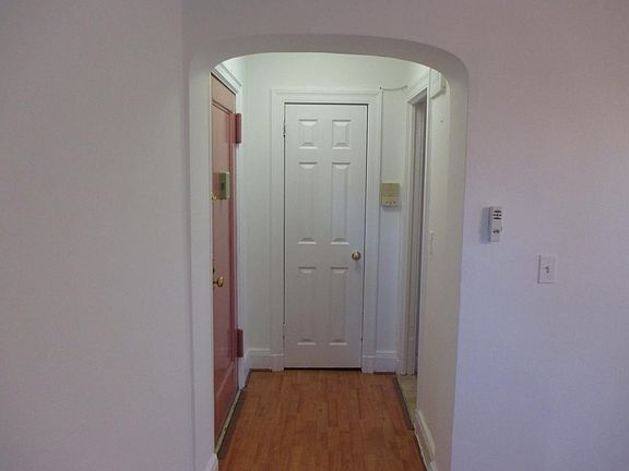 5th image of 1 Greenridge Ave APT 5D