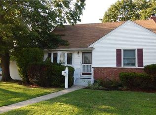 20 Audrey Ave, Plainview, NY