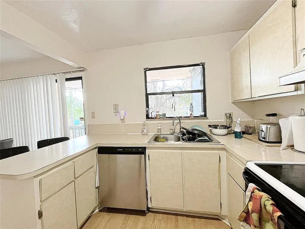 2 bed, 1226 sqft, $1,250 — Photo 3
