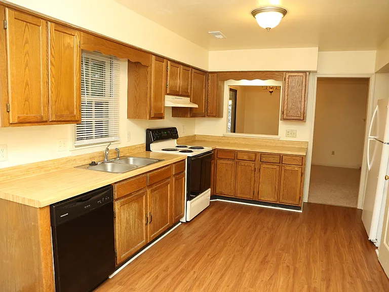 380 Minor Ridge Rd — Photo 13