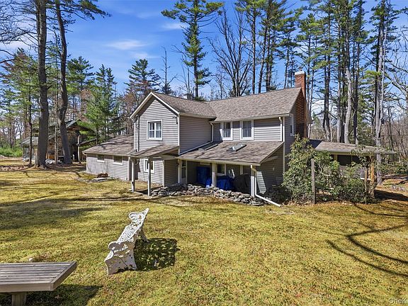 4th image of 132 Merriewold Club Road
