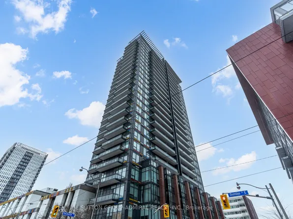 225 Sackville St #Penthouse 2606, Toronto, ON M5A 0B9