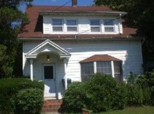 11 Washington Ave, Patchogue, NY 11772