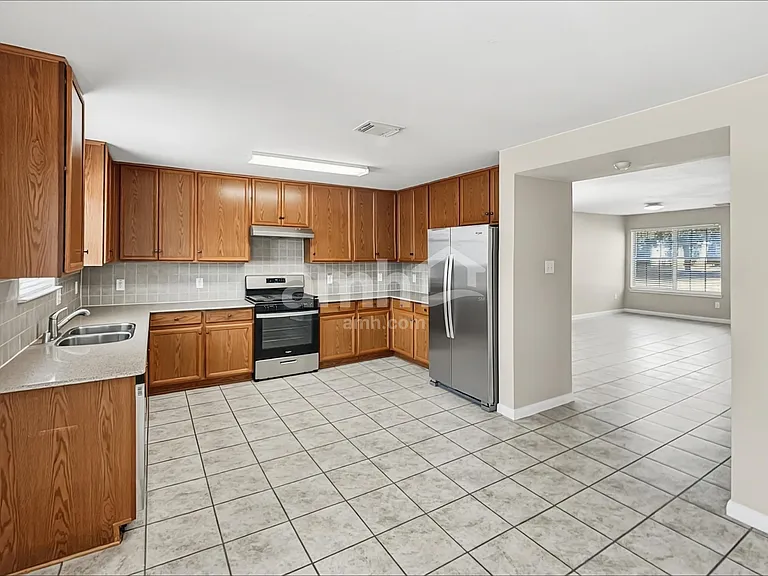 29435 Legends Glen Dr — Photo 3