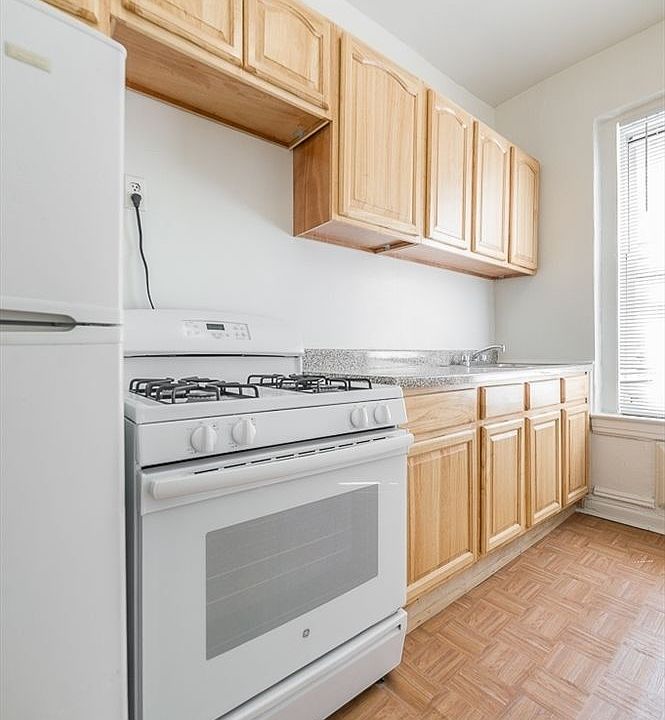 1st image of 1700 E 15th St APT C3