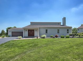 1600 Fox Hollow Rd, Mechanicsburg, PA 17055