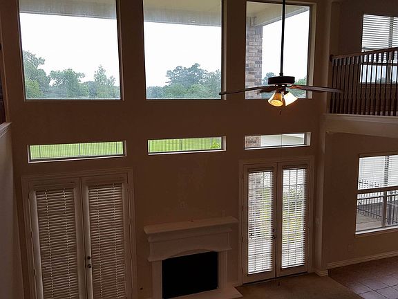 4th image of 11010 S Country Club Green Dr