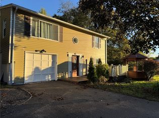 25 Advent St, North Kingstown, RI 02852