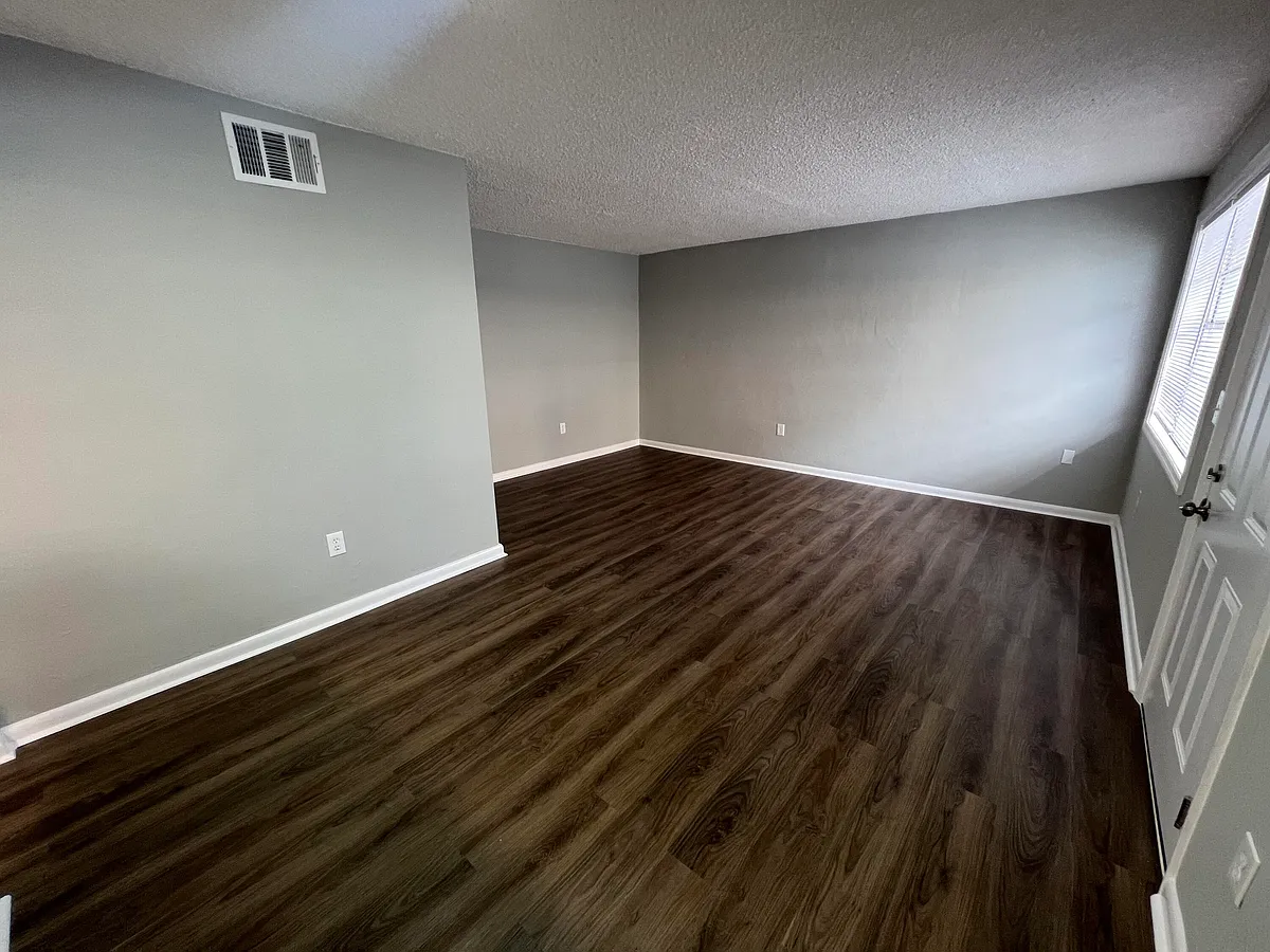 Building Photo - 2561 NW 135th St #3