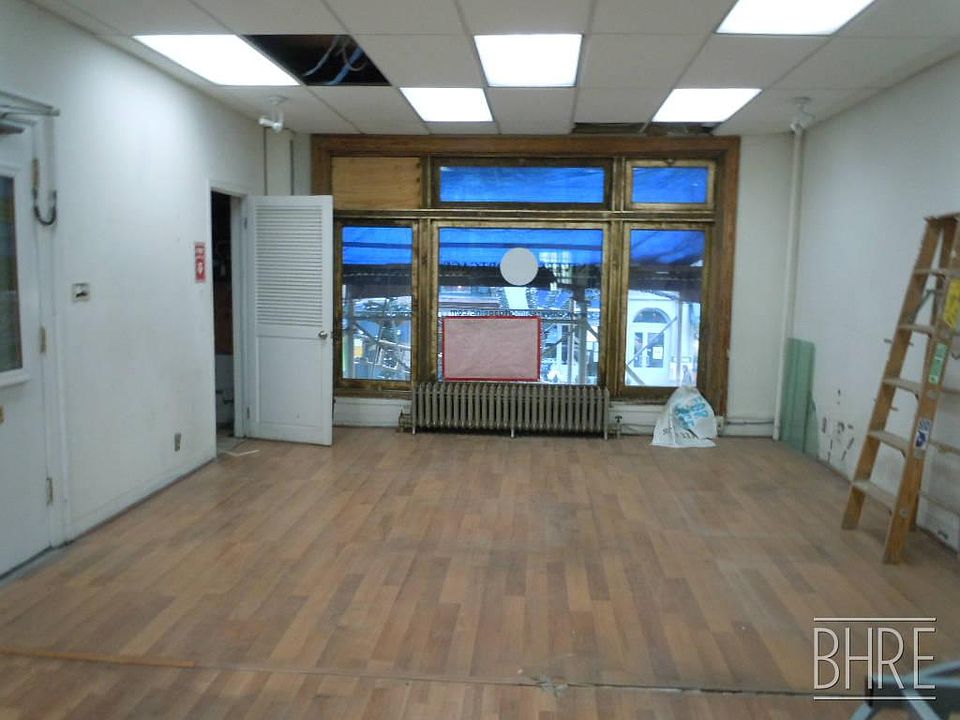 1st image of 146 Montague St APT 2