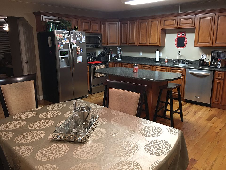 1st image of 640 Clubhouse Dr