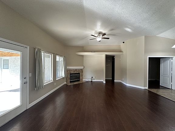 5th image of 2391 7th St