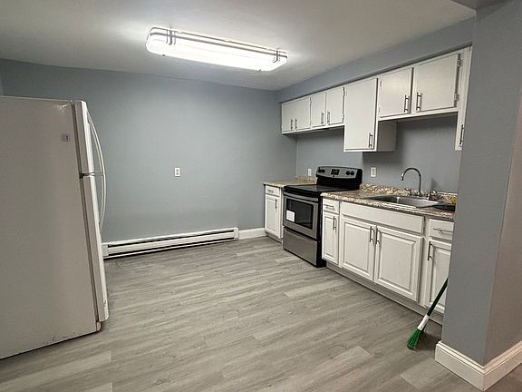2nd image of 3 Perkins St #1
