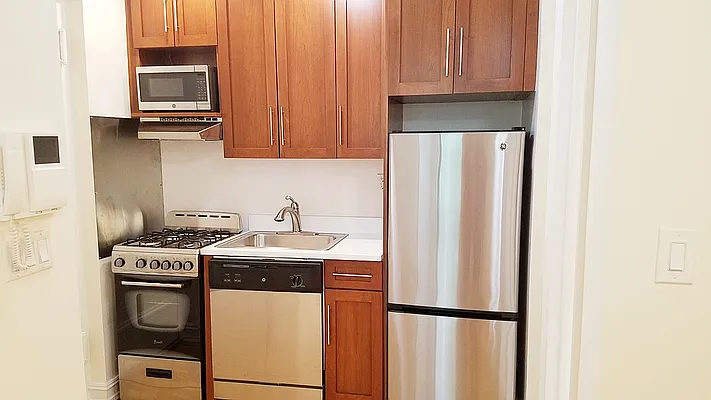 Rented by Corcoran | media 6