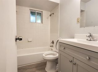 902 Spring Valley Plz #B, Richardson, TX 75080