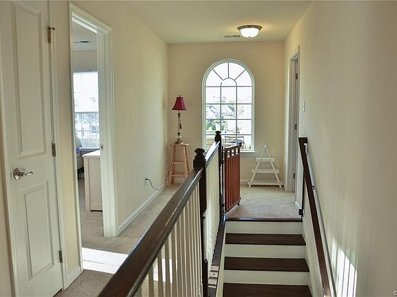 4th image of 10813 Providence Woods Ln