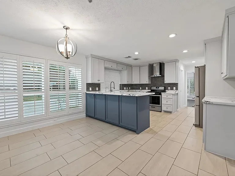 4019 Saint Michaels Ct — Photo 18