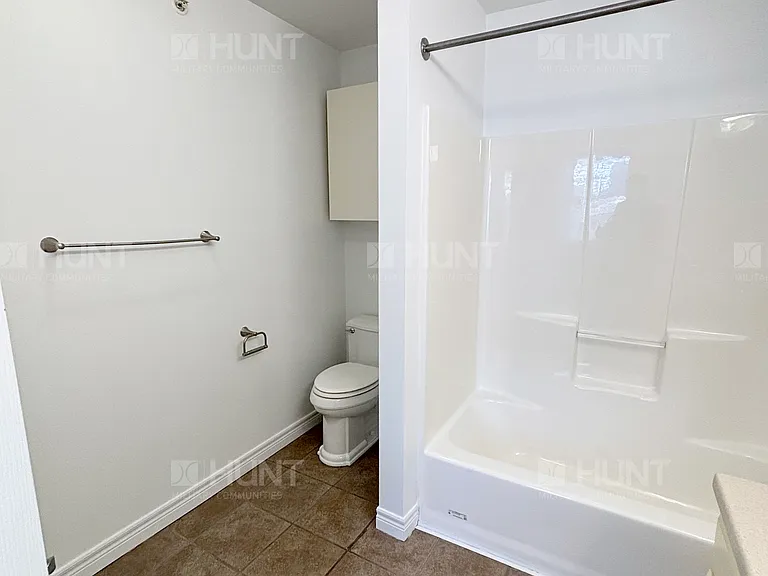 172 Scott Cir — Photo 6