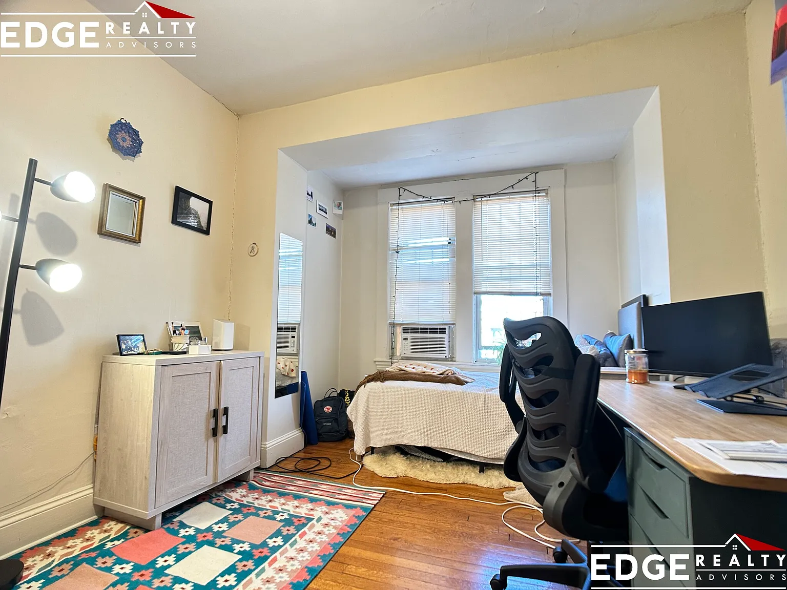 Studio, 550 sqft, $2,095 — Photo 3