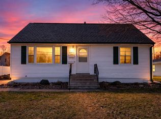 393 9th Ave, Marion, IA 52302