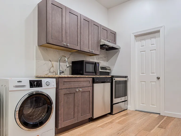 2129 Pine St #1F — Photo 4