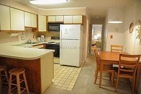 3rd image of 2 46th St #10301