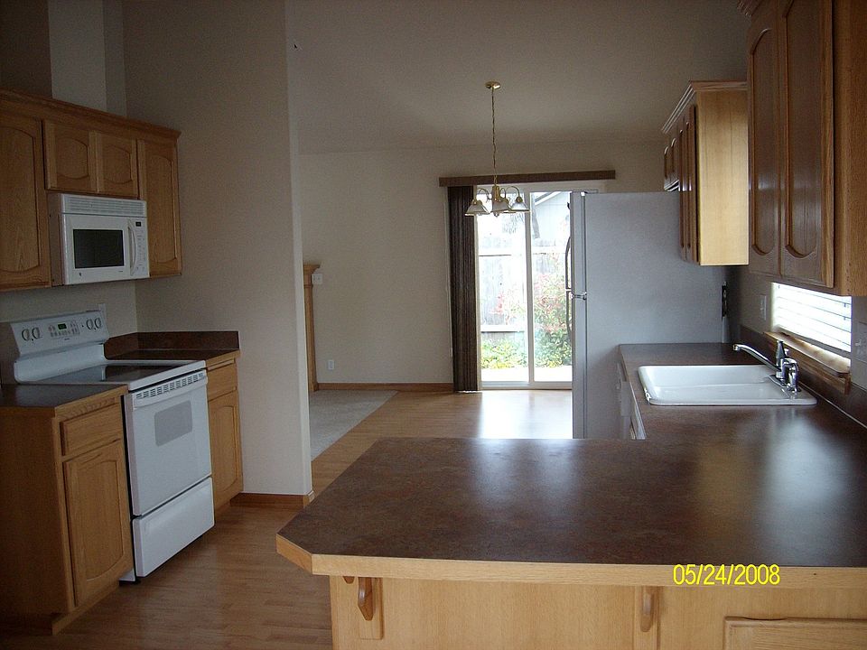 2nd image of 1049 Argon Ave