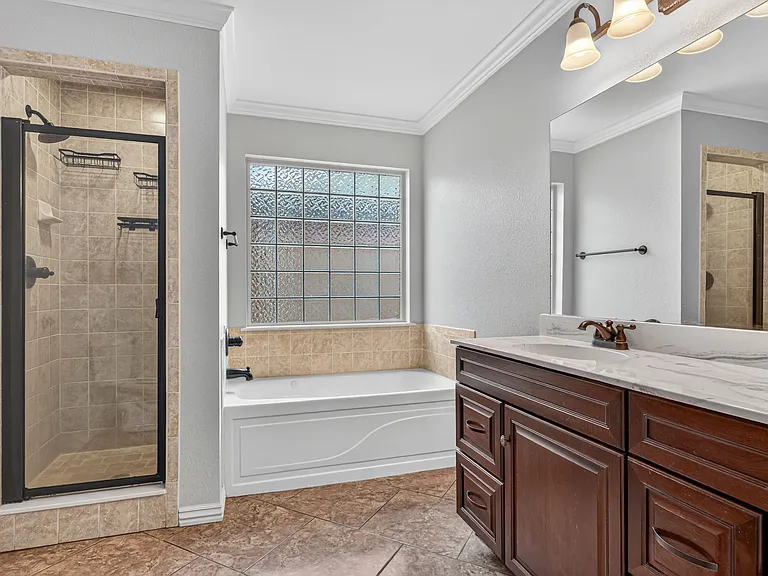 2701 Dyllan Ct — Photo 15