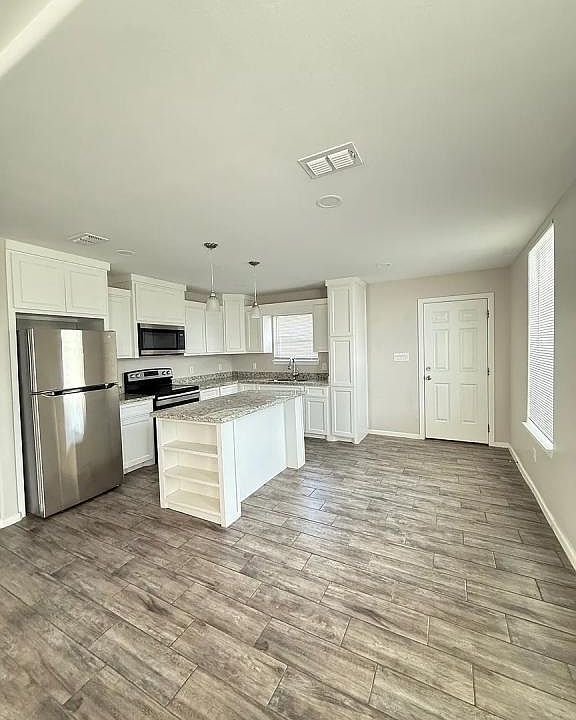 1st image of 3802 Bella Costa Dr