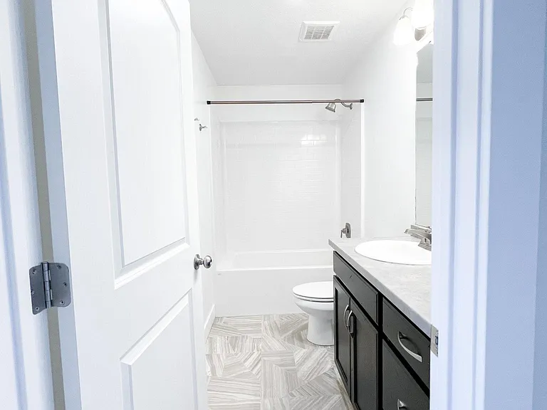 1863 S 1425 W — Photo 19