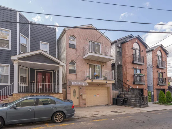 83 Oxford Avenue image 19 of 24