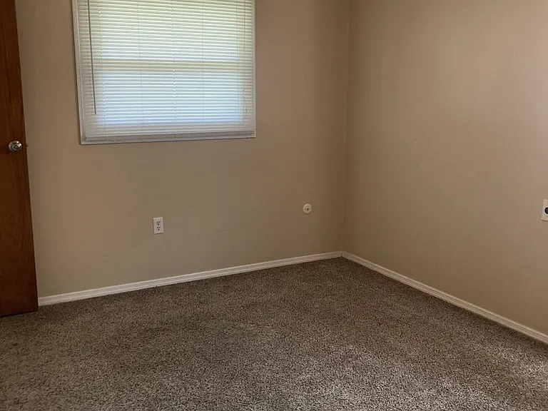 144 McCraw Dr — Photo 21