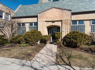 1611 Simpson St #2, Evanston, IL 60201