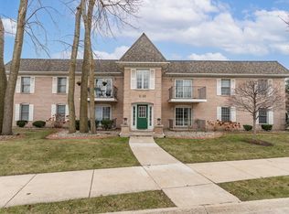 2720 Georgetowne Dr UNIT C-2, Highland, IN