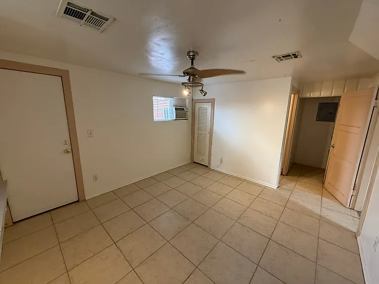 1137 E Adelaide Dr #2 — Photo 9