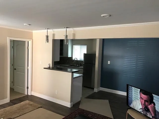 1 bed, 750 sqft, $2,900 — Photo 2