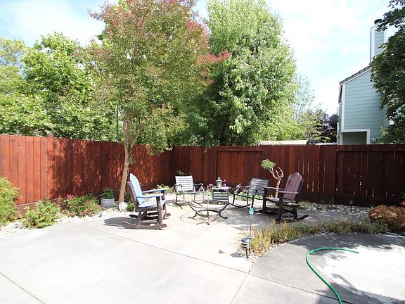 4th image of 1821 Carneros Cir