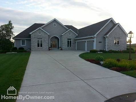 1st image of N67W35875 W Stonewood Dr
