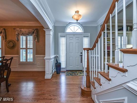 3rd image of 13617 Weinstein Ct