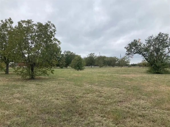 482 Joy Rd, Mineral Wells, TX 76067