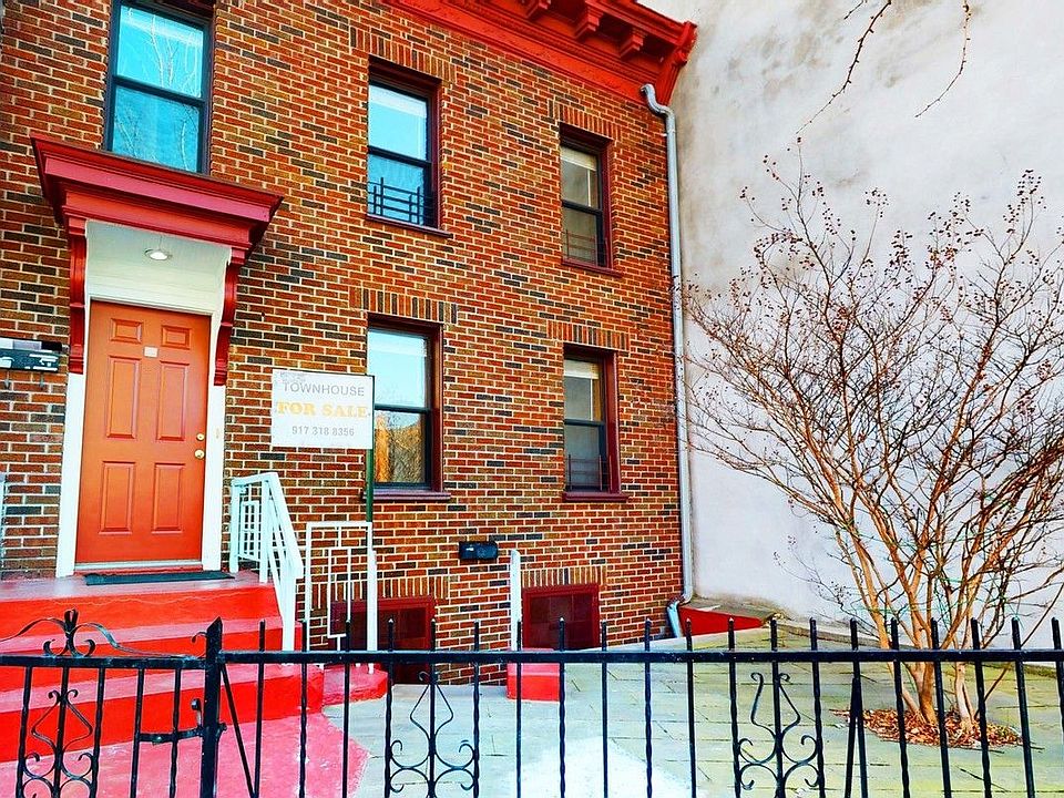 1st image of 736 Bergen St