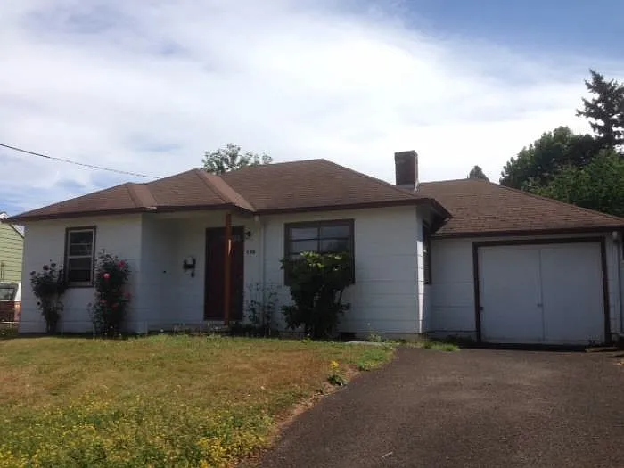 125 Maple Blvd photo 1