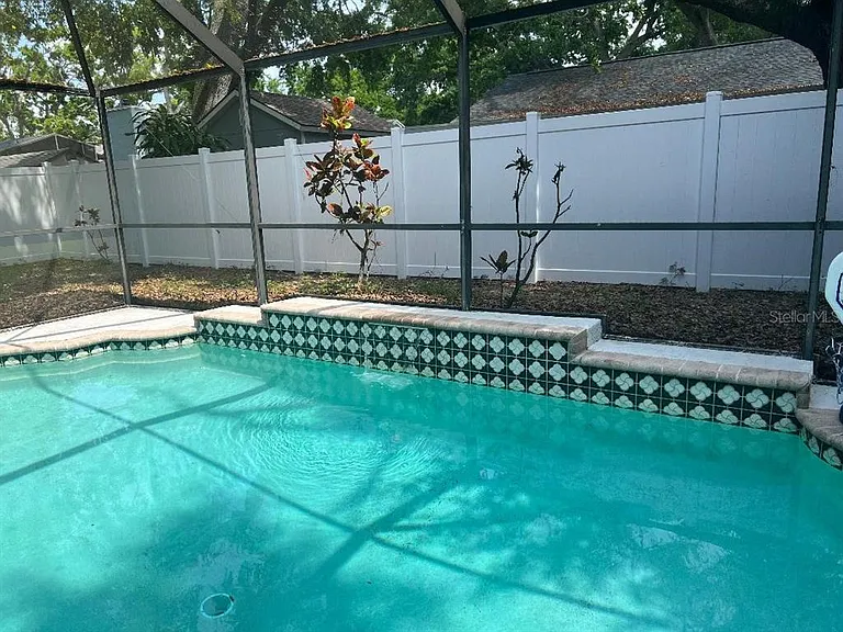 200 Arbor Dr W — Photo 15